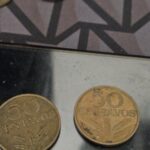 50 centavos  doas moedas