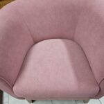 sofá senhorinha cor de rosa