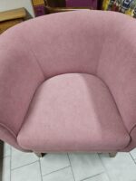 sofá senhorinha cor de rosa